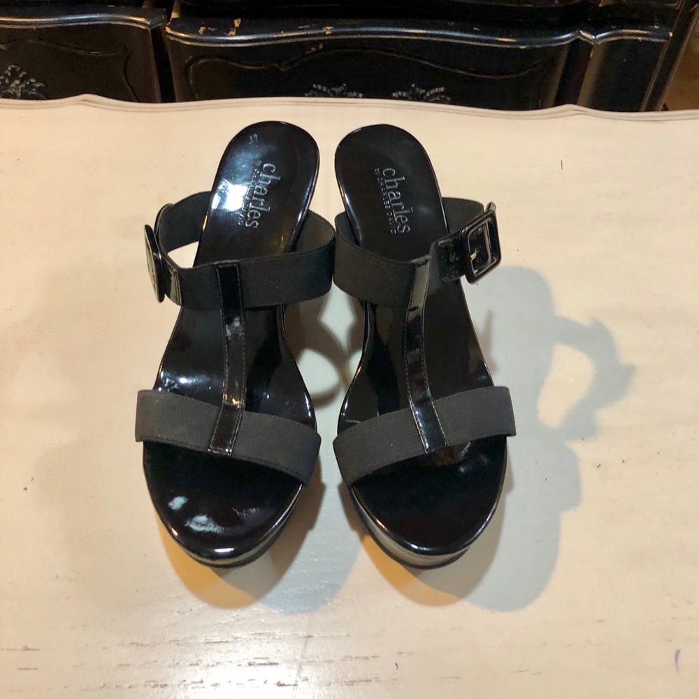 Charles by Charles David black wedge